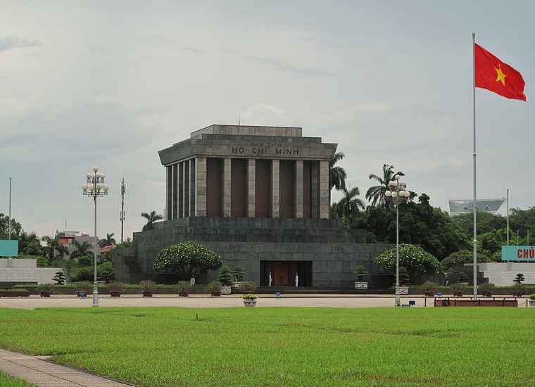 Ho Chi Minh Mausoleum, Tour Vietnam, What to do in Vietnam