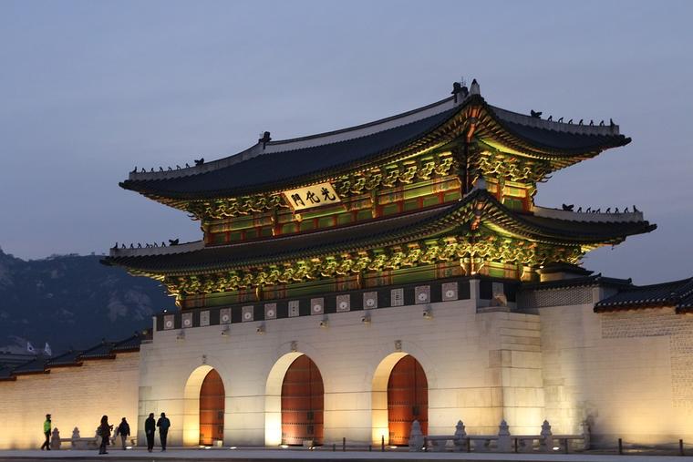 Seoul Temple, South Korea History Tour, 